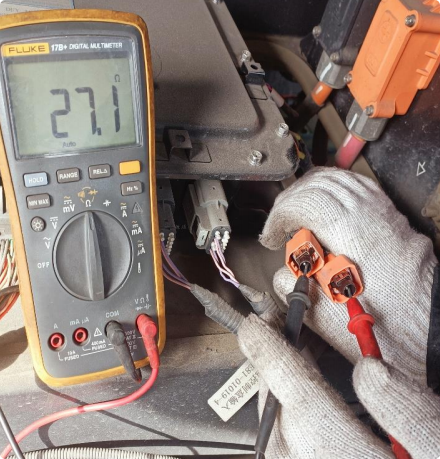 Shaanxi Automobile New Energy Tractor Truck: Power Battery Relay Adhesion, Heating System Failure, Charging System Failure