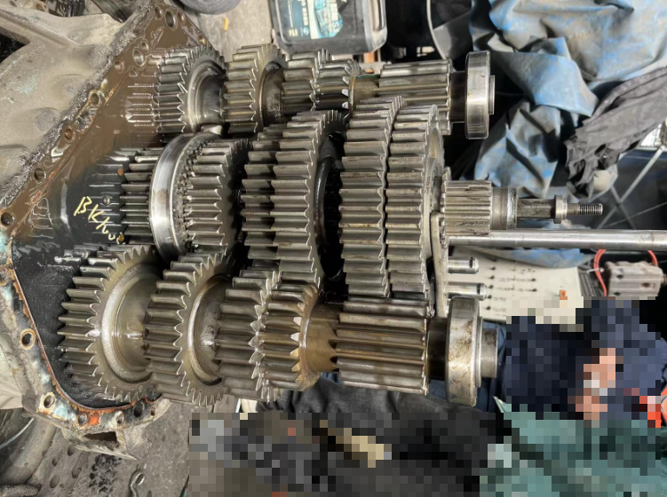 OEM  Dongfeng DA12 gear selector actuator structure and principle